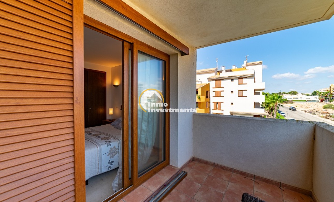 Resale - Apartment - Punta Prima - Beachside