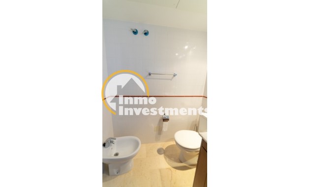 Resale - Apartment - Punta Prima - Beachside