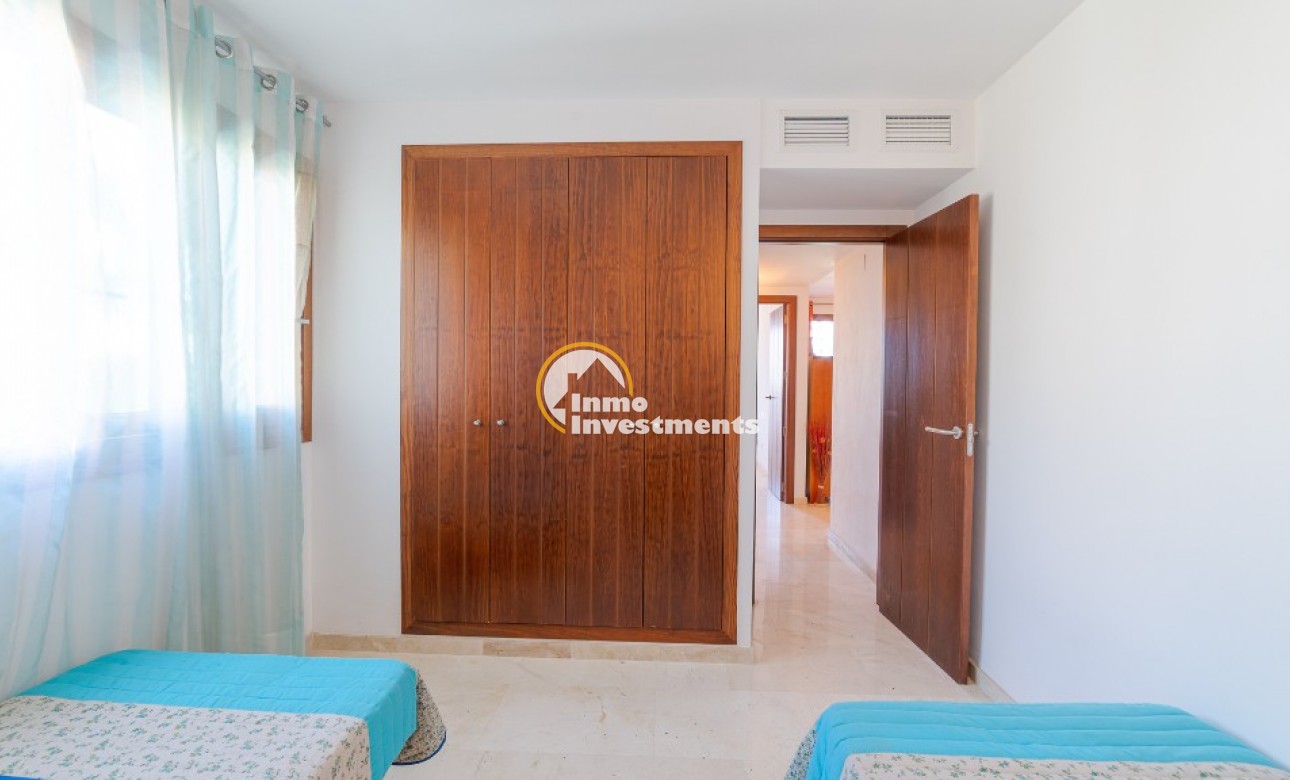 Resale - Apartment - Punta Prima - Beachside