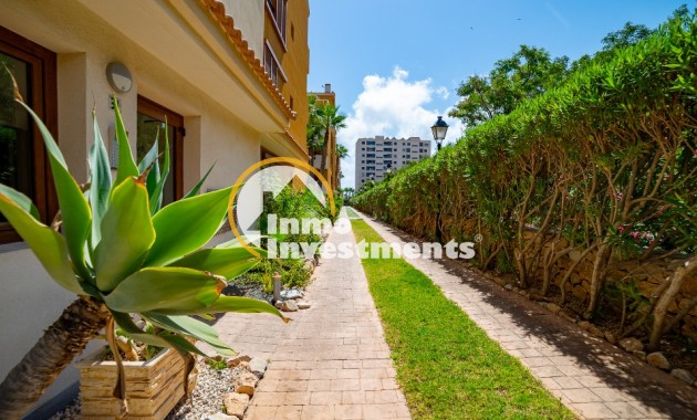 Resale - Apartment - Punta Prima - Beachside