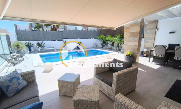 Resale - Villa - Algorfa - La Finca