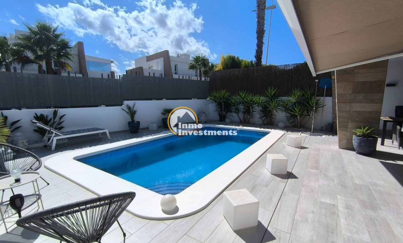 Resale - Villa - Algorfa - La Finca