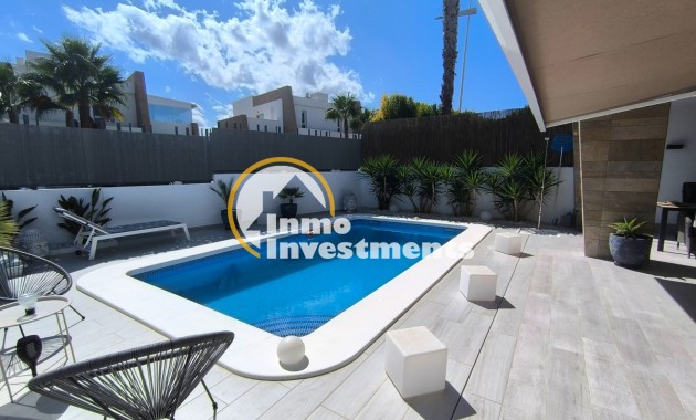 Resale - Villa - Algorfa - La Finca