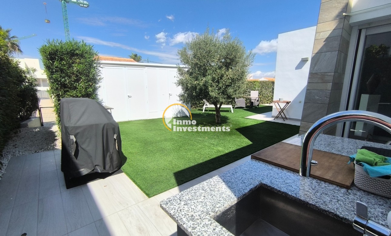 Resale - Villa - Algorfa - La Finca