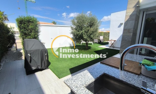 Resale - Villa - Algorfa - La Finca
