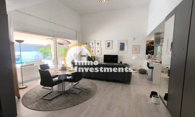 Resale - Villa - Algorfa - La Finca