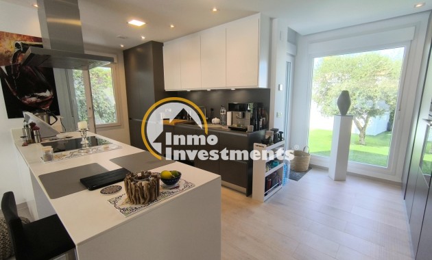 Resale - Villa - Algorfa - La Finca