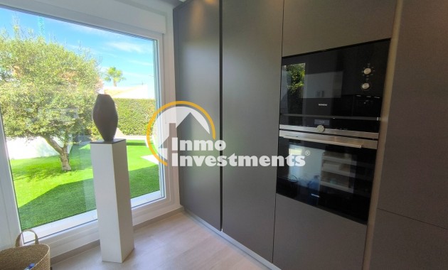 Resale - Villa - Algorfa - La Finca