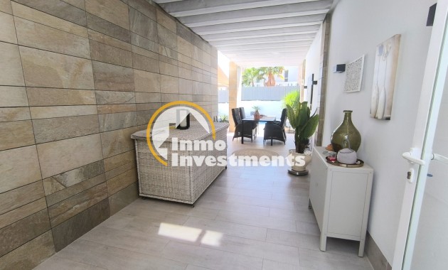 Resale - Villa - Algorfa - La Finca