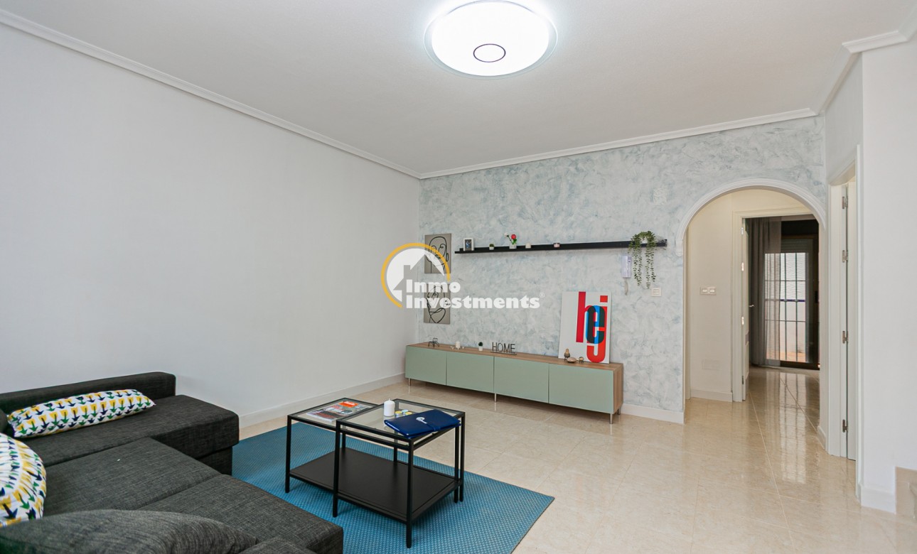 Resale - Town house - San Miguel de Salinas - La Cañada