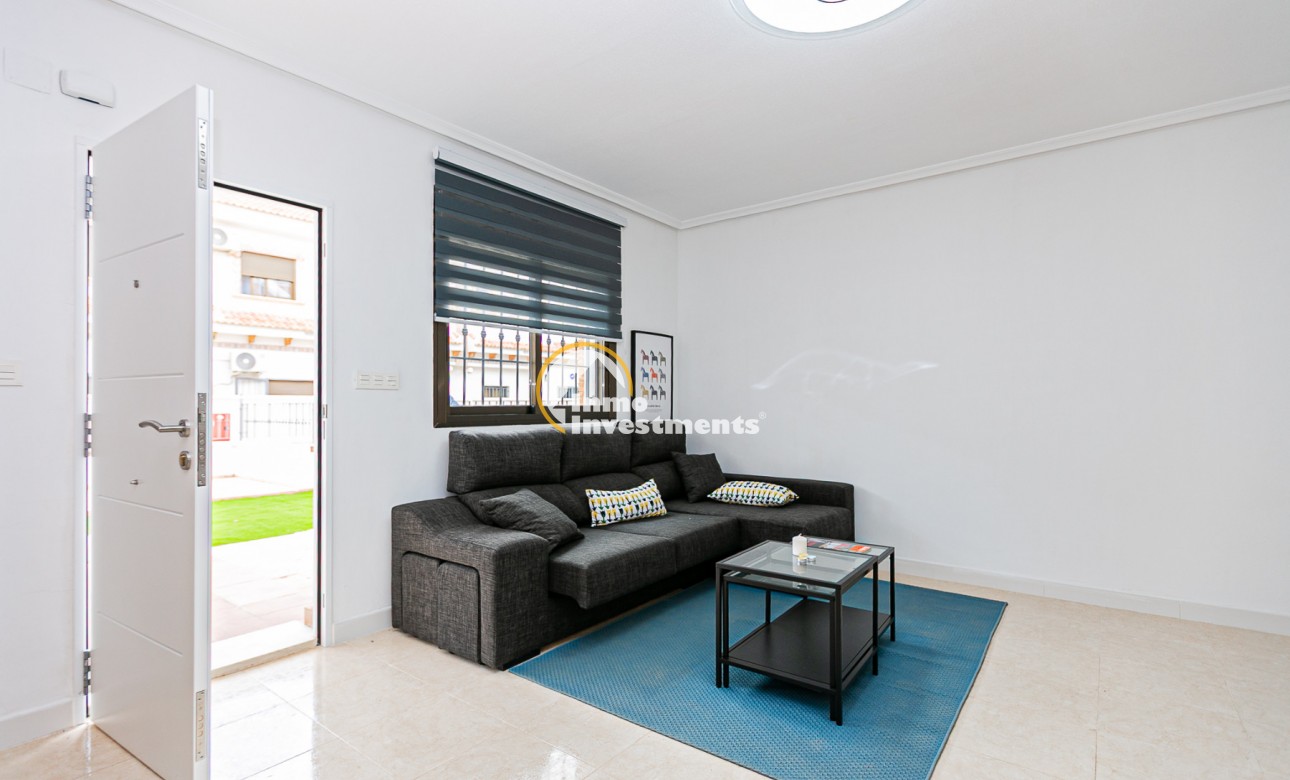 Resale - Town house - San Miguel de Salinas - La Cañada