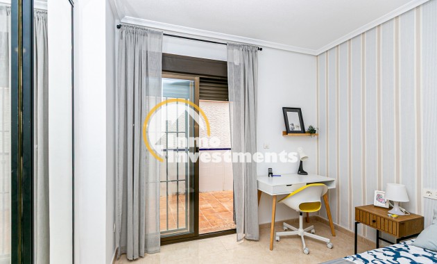 Resale - Town house - San Miguel de Salinas - La Cañada