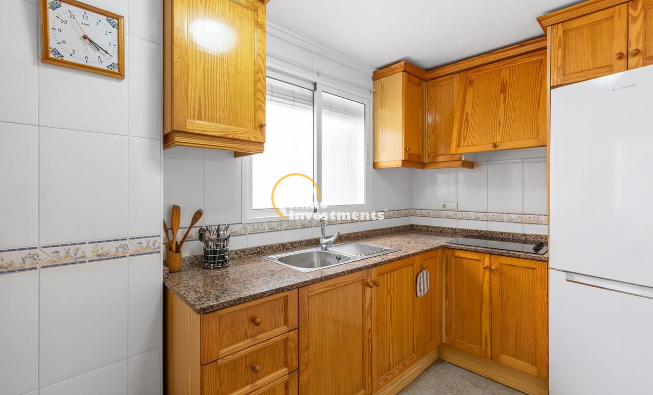 Resale - Apartment - Torrevieja - Centro