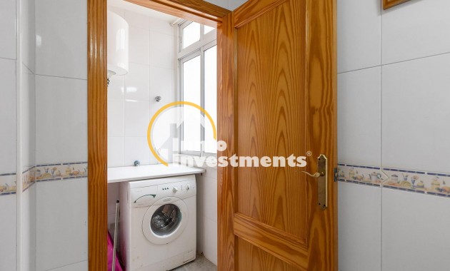 Resale - Apartment - Torrevieja - Centro