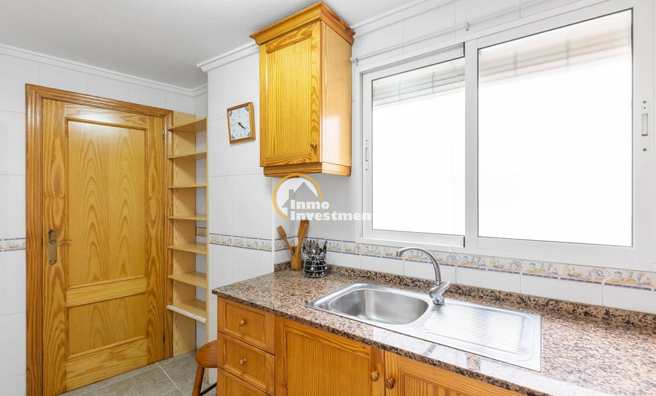 Resale - Apartment - Torrevieja - Centro