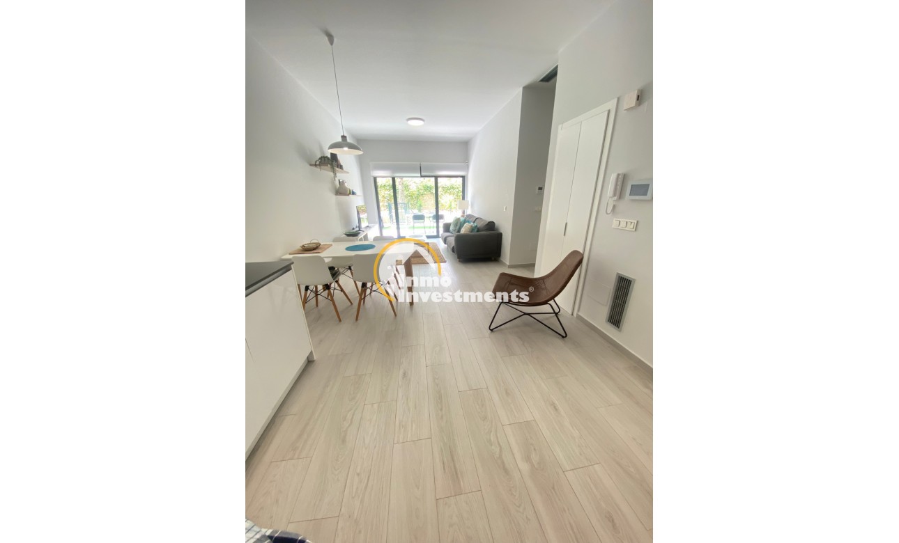 Resale - Apartment - Orihuela Costa - Villamartín