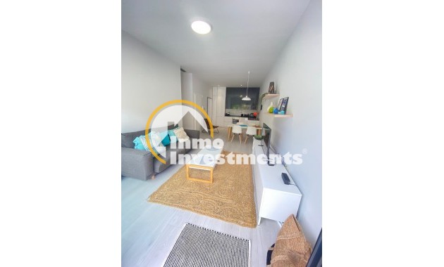 Resale - Apartment - Orihuela Costa - Villamartín