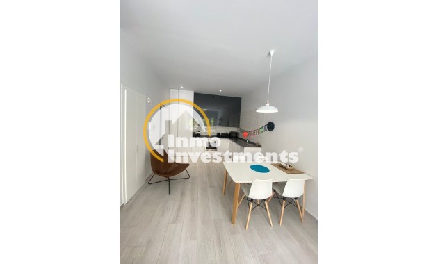 Resale - Apartment - Orihuela Costa - Villamartín