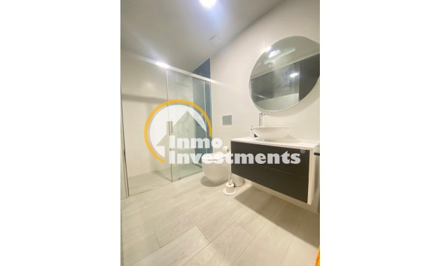 Resale - Apartment - Orihuela Costa - Villamartín