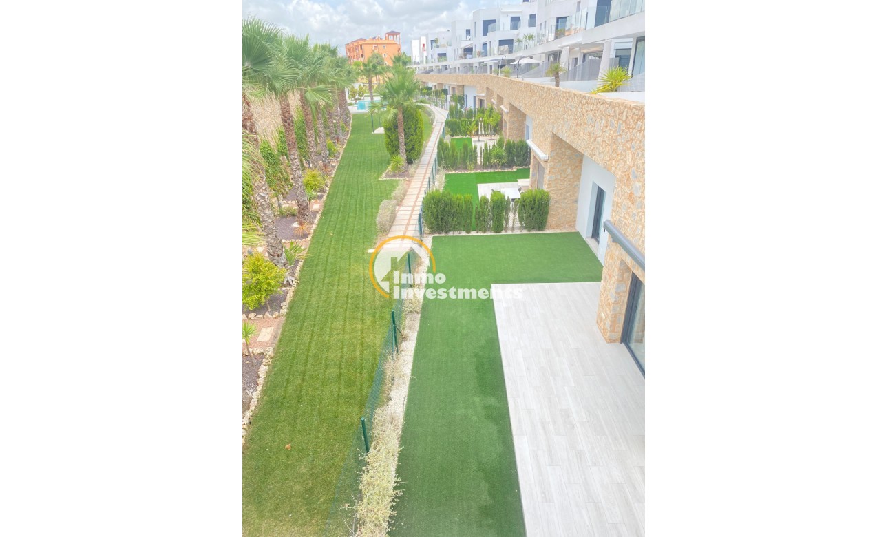 Resale - Apartment - Orihuela Costa - Villamartín