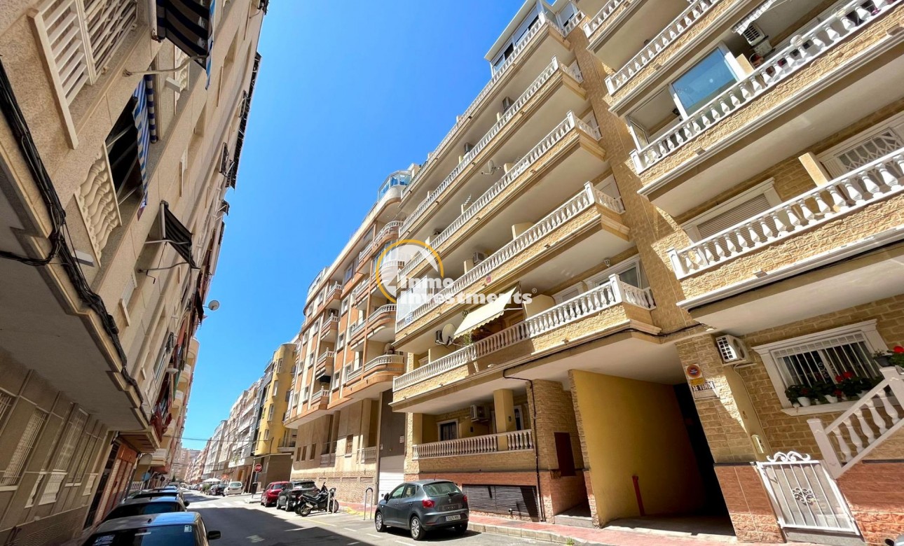 Resale - Apartment - Torrevieja - Centro