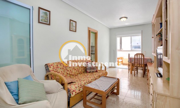 Resale - Apartment - Torrevieja - Centro