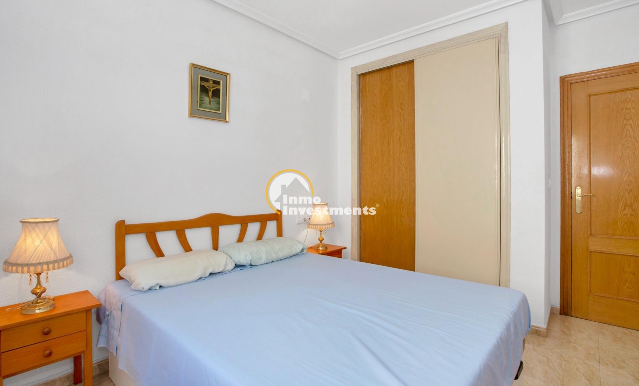 Resale - Apartment - Torrevieja - Centro