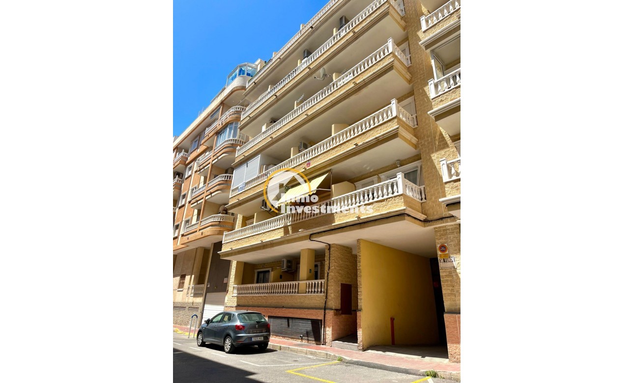 Resale - Apartment - Torrevieja - Centro