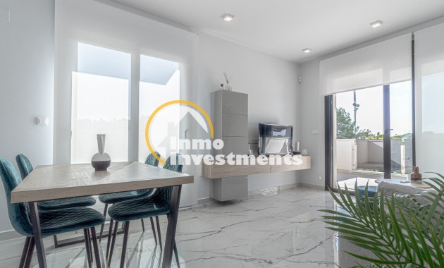 Resale - Apartment - Los Altos