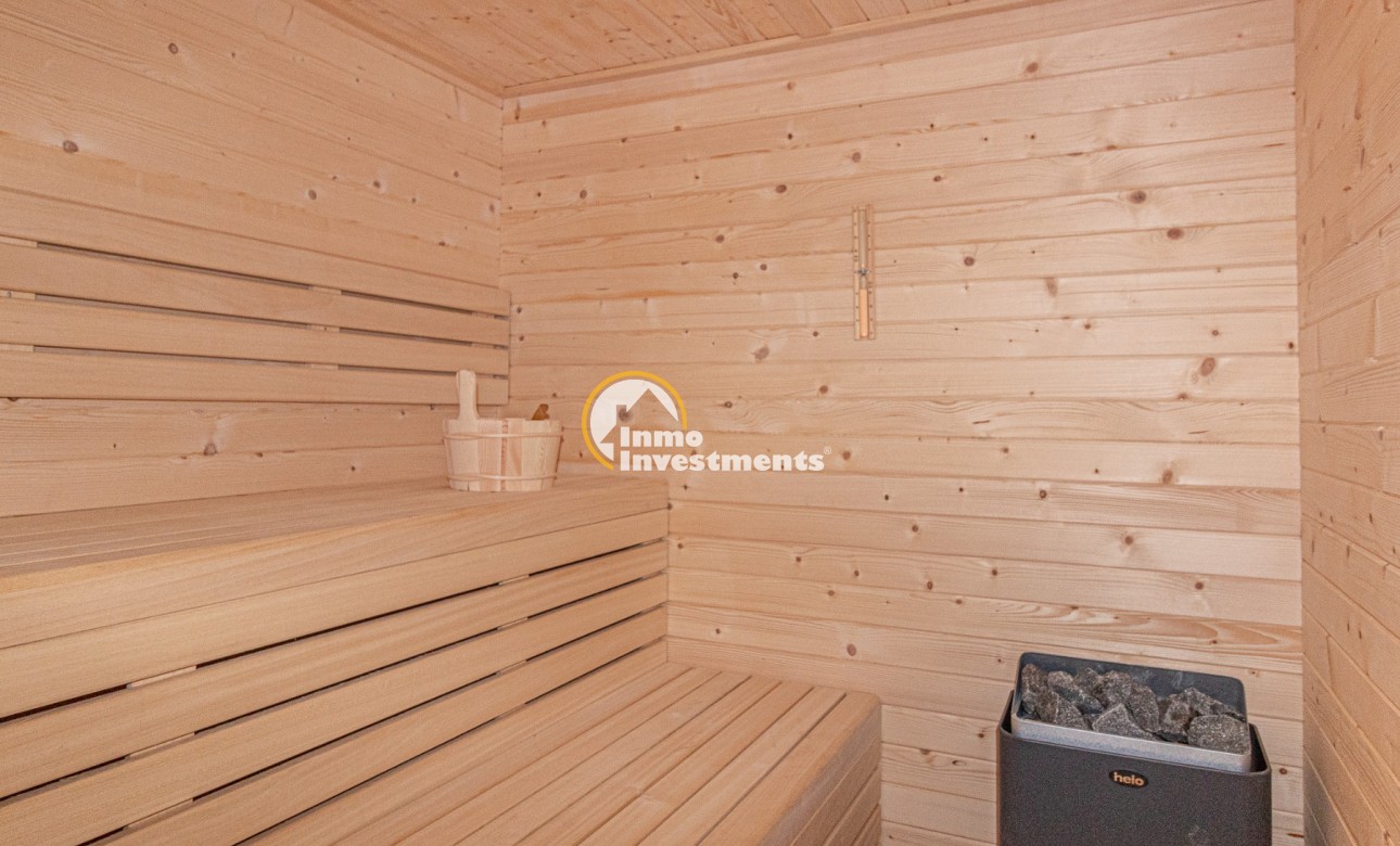 Resale - Apartment - Los Altos