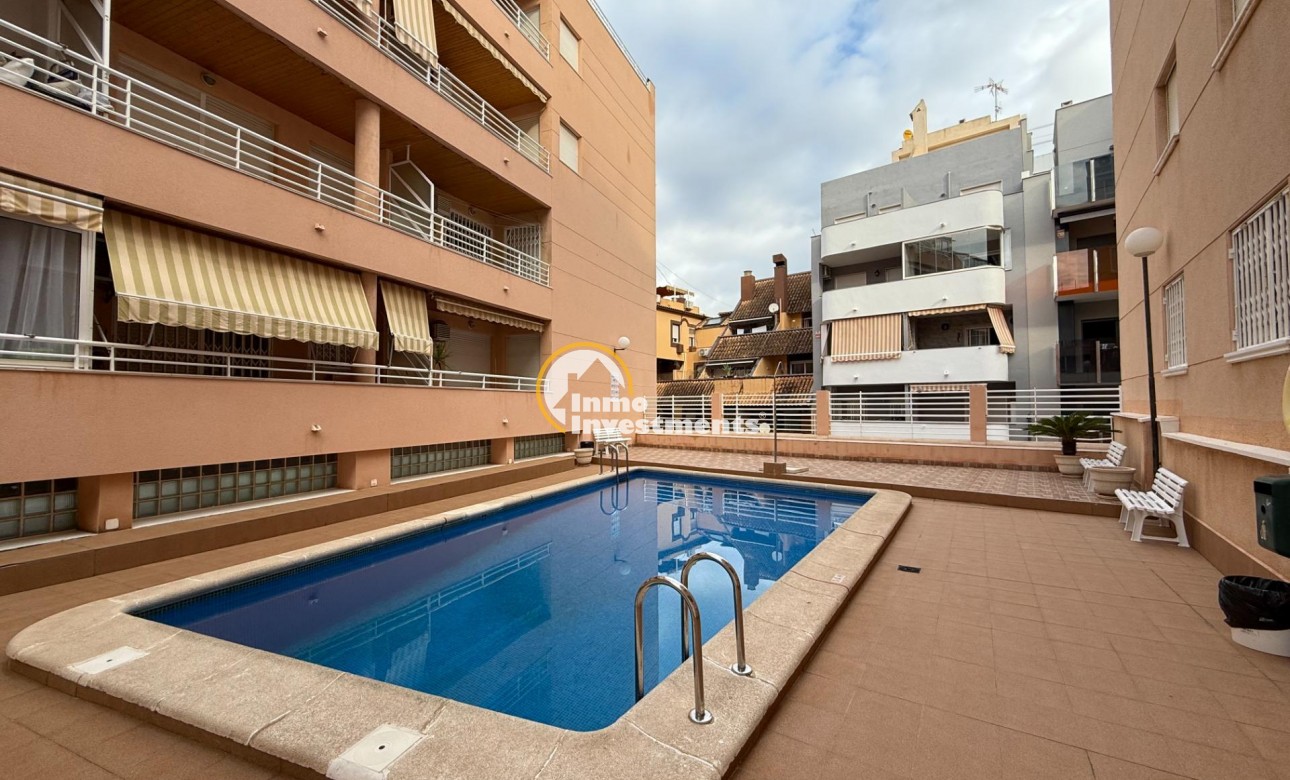 Resale - Apartment - Torrevieja - Playa del Cura