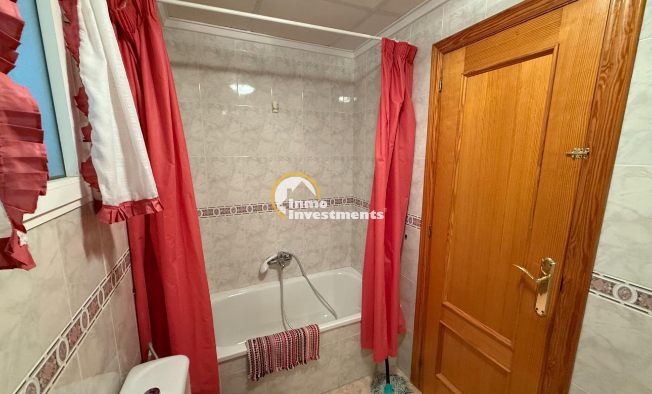 Resale - Apartment - Torrevieja - Playa del Cura
