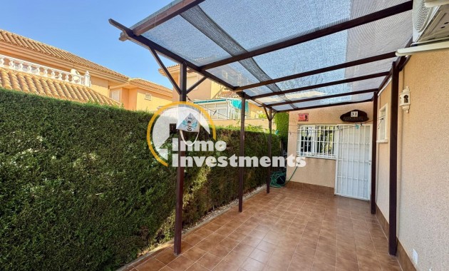 Bestaande bouw - Villa - Punta Prima