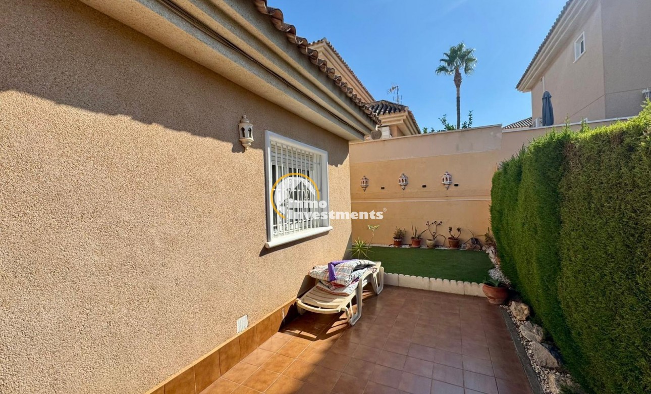 Bestaande bouw - Villa - Punta Prima