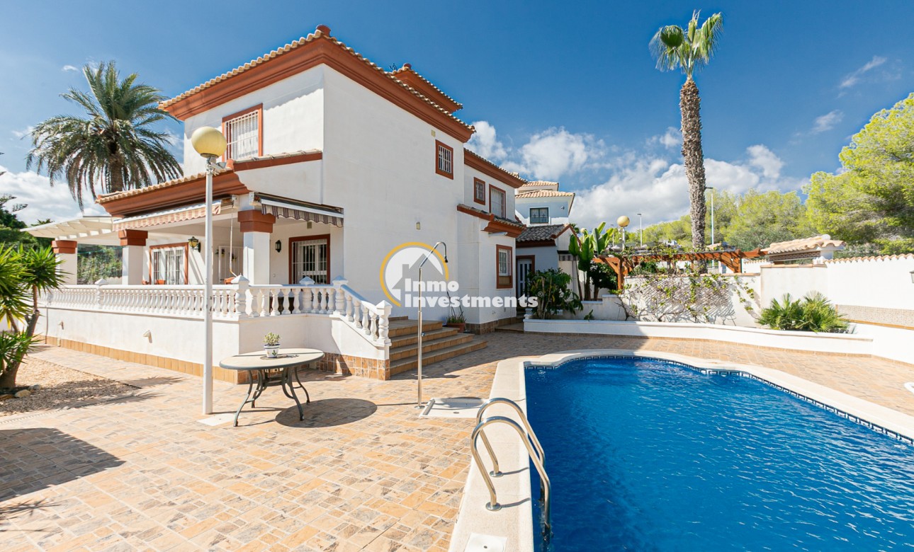Resale - Villa - Campoamor - Campoamor Golf