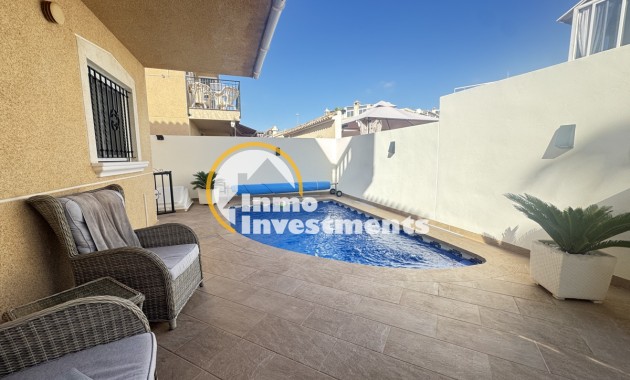Resale - Villa - Villamartin - Montegolf