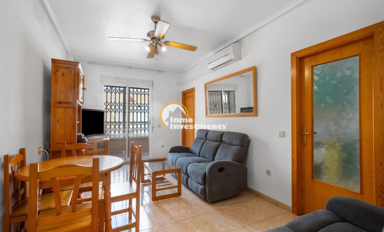 Resale - Apartment - Torrevieja - Centro