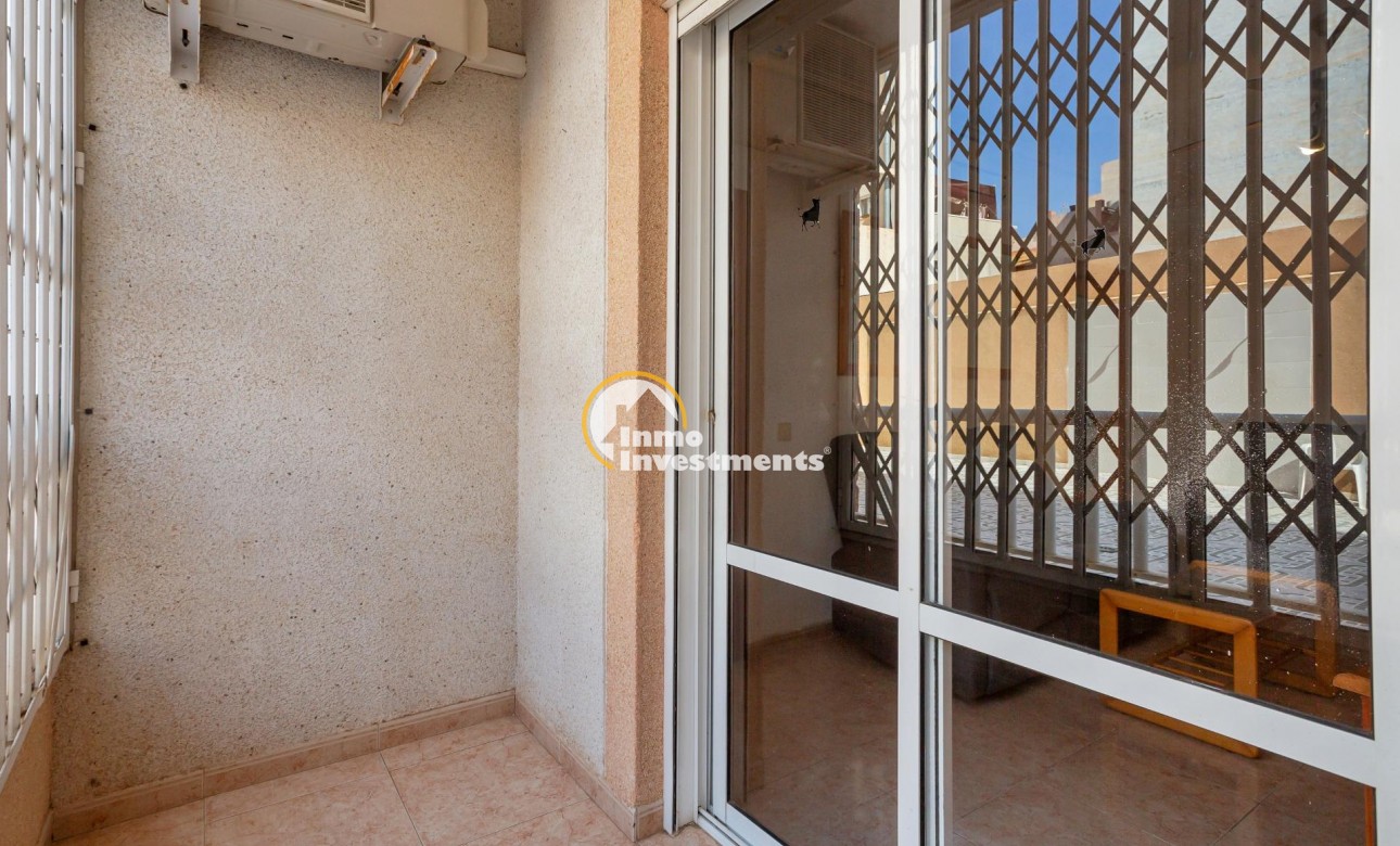 Resale - Apartment - Torrevieja - Centro