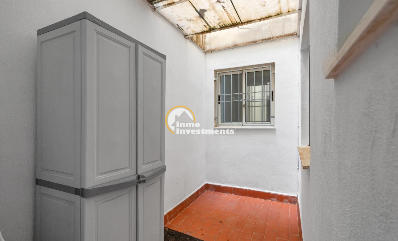 Resale - Apartment - Torrevieja - Centro