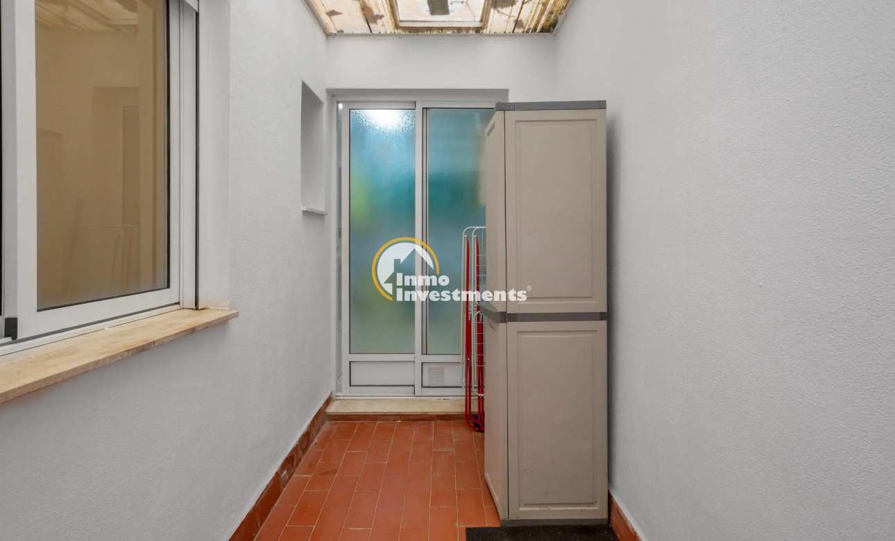 Resale - Apartment - Torrevieja - Centro