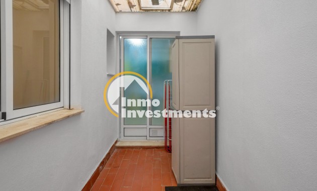Resale - Apartment - Torrevieja - Centro