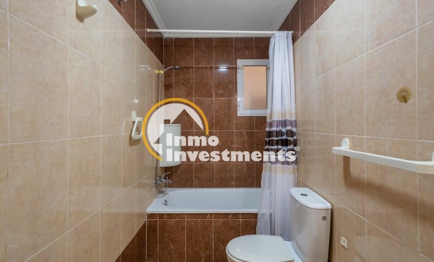 Resale - Apartment - Torrevieja - Centro