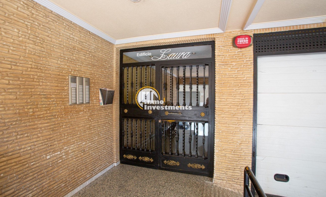 Resale - Apartment - Torrevieja - Centro