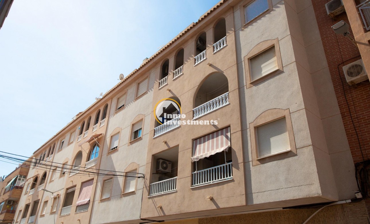 Resale - Apartment - Torrevieja - Centro