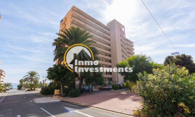 Resale - Apartment - Torrevieja - La Mata