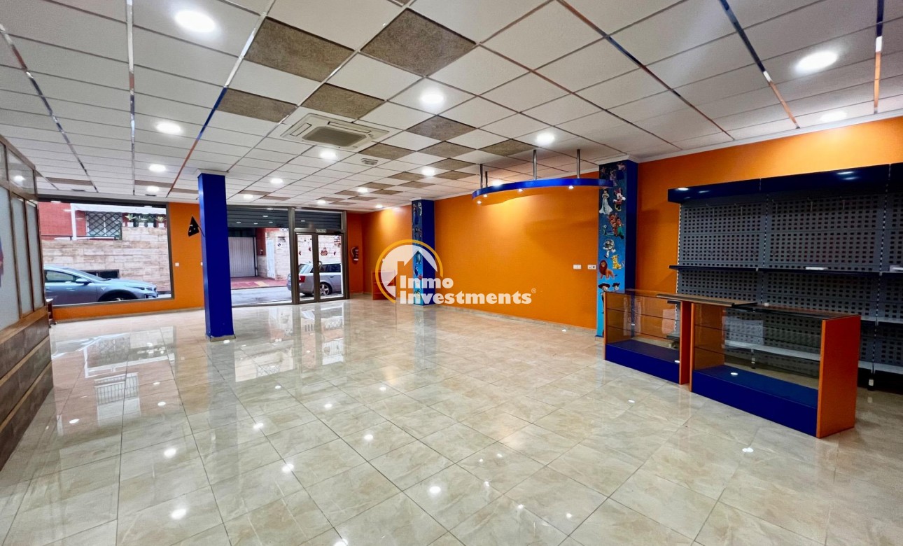 Reventa - Local comercial - Beniel