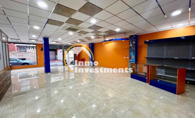 Reventa - Local comercial - Beniel