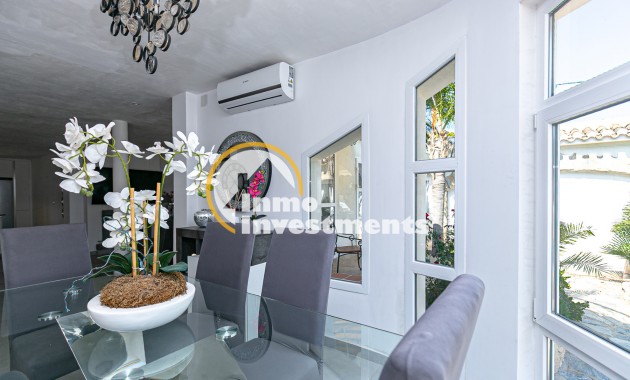 Resale - Villa - Campoamor - Lomas de Don Juan