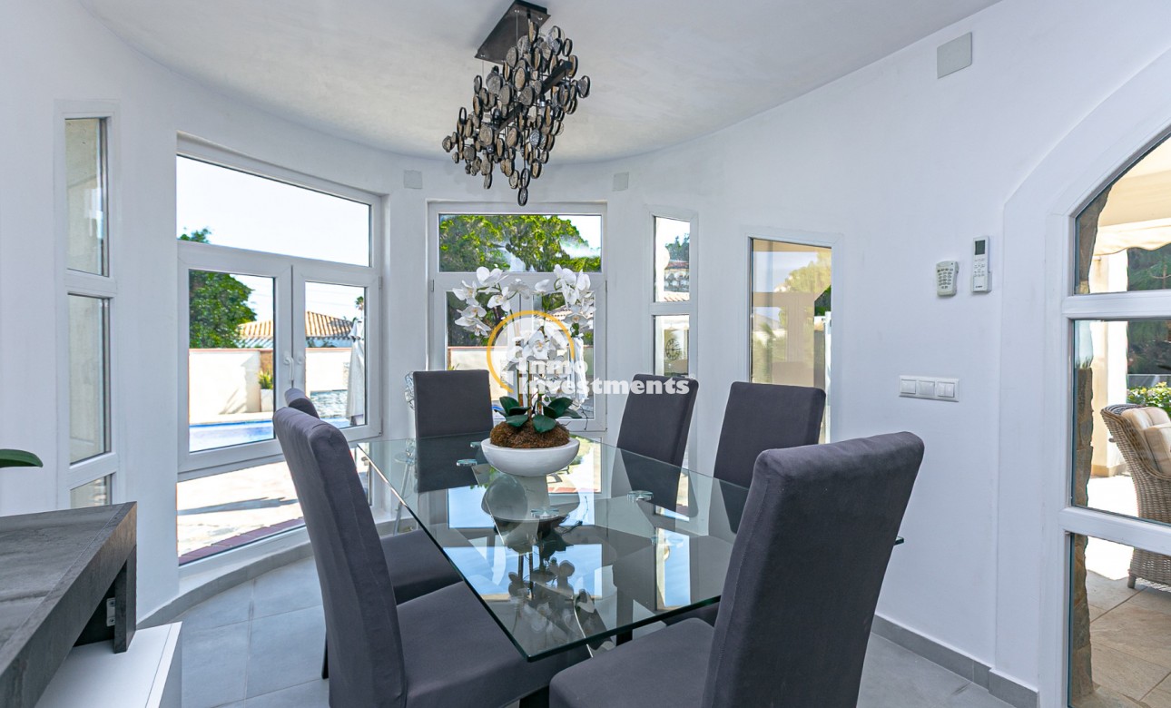 Resale - Villa - Campoamor - Lomas de Don Juan