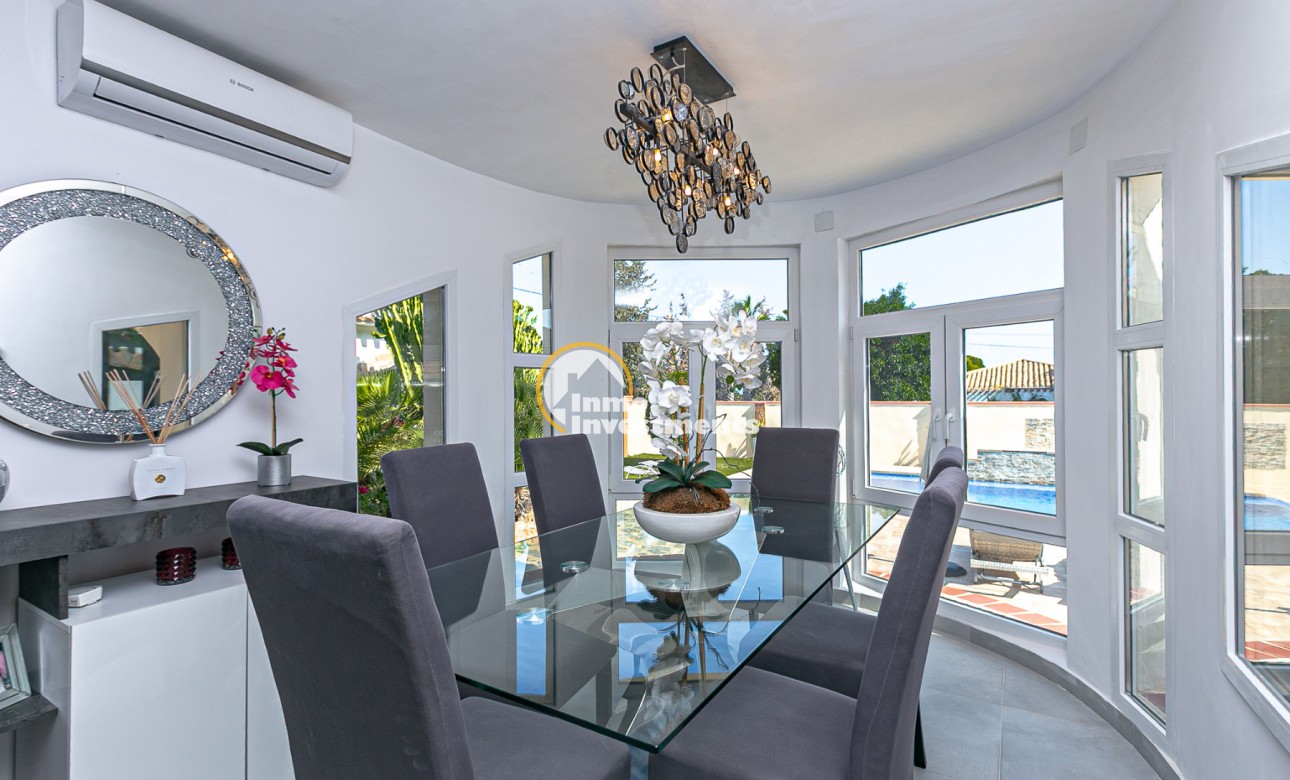 Resale - Villa - Campoamor - Lomas de Don Juan